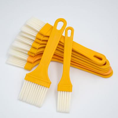 China Plastic Handle Paint Brushes for Kitchen Using Oil and Sauce Brushes for sale