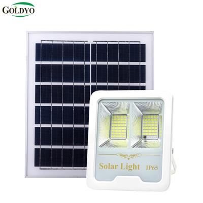 China GOLDYO 100w Solar Powered System Led Flood Light Street Flood Lights Solar Gardening Light for sale