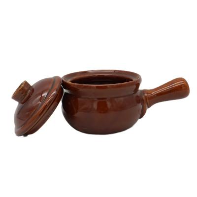 China Sustainable Wholesale Top Quality Brown Color Glazed Stoneware Casserole Bowl With Handle And Lid for sale