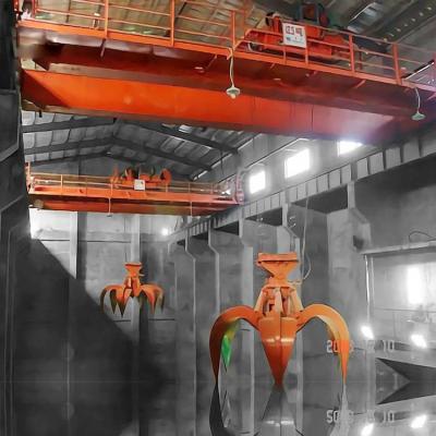 China Mini Electric Hydraulic Garbage Crane 16T 20T Steel Making Red Painting for sale