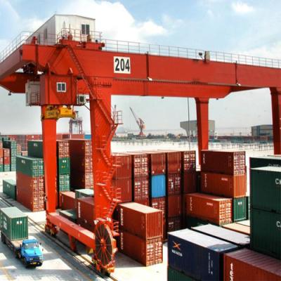 China Ship To Shore Quayside Container Gantry Crane Frequency Conversion 8 - 28m for sale