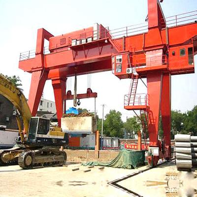 China Large Double Girder Gantry Crane / Industrial Shipbuilding Mobile Gantry Crane for sale