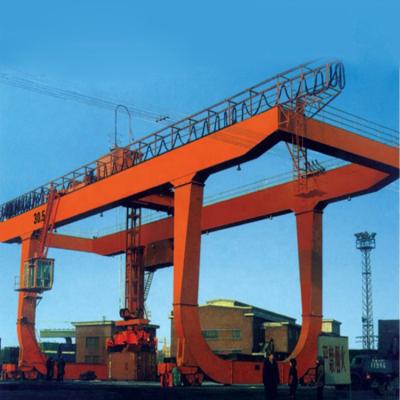 China 15 Ton 10 Ton Ship Gantry Crane Safety U Model Loading Unloading Flexible for sale