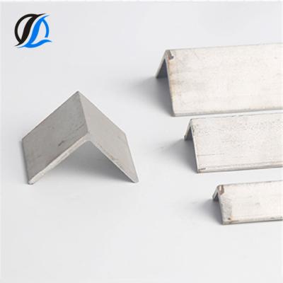 China Hot rolled high quality astm 304 stainless steel angle of building construction etc. for sale