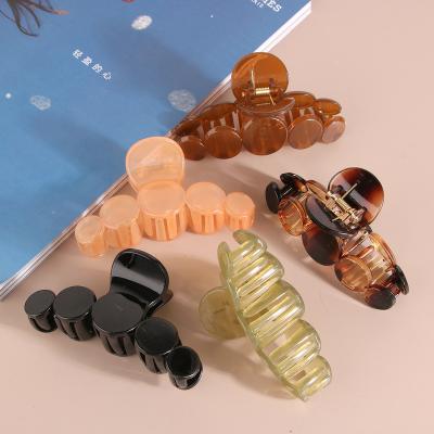 China Colorful Decoration Hair Claws Curving Shark Clip Hair Claw Clip Multicolor Plastic Women for sale