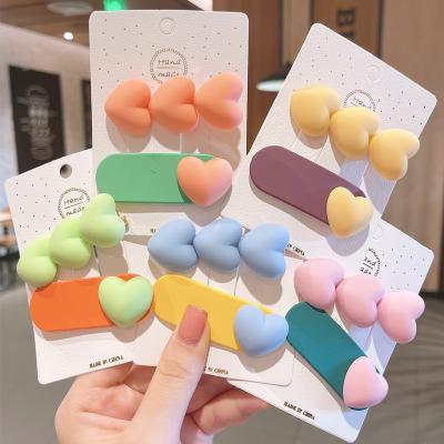 China 2022 Style European And American Cute Heart Shape Barrettes Headwear Cartoon Heart Sweet Hairpins For Children for sale