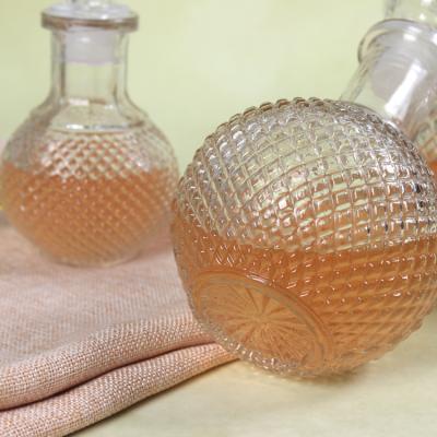 China Top Selling Viable Crystal Glass Crystal Diamond Wine Brandy Whiskey Globe Decanter Vintage Barware Whiskey Decanter for sale