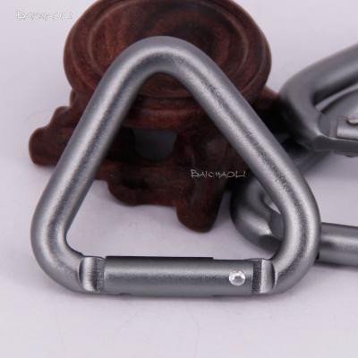 China Heavy Industry Aluminum Alloy Triangle Spring Carabiner Hooks for sale