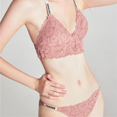 China Women's Breathable Fashionable Classy Sexy Breathable Yarn Free Size Padded Lace Bralette Bra for sale