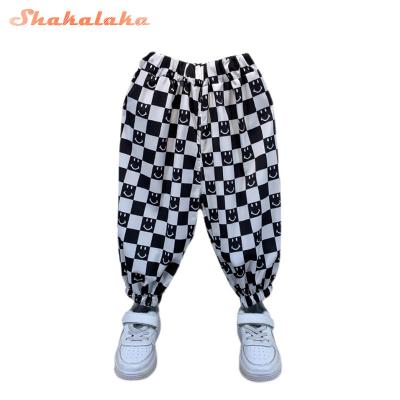 China Little Baby Boys Girls Plaid Plaid Toddler White Black Casual Panties Kids Autumn Winter Streetwear Hip Hop Infant Clothing for sale