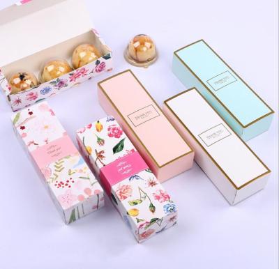 China Sweet chocolate food gift boxes suitable for cake room and food store beautiful and convenient to carry the cake boxes for sale