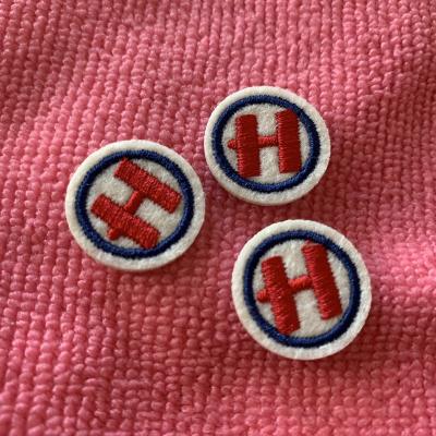 China 3D Non-Toxic 3D Raised Logo Felt Embroidery Label, High Quality Durable Fabric Embroidery Labels For Pants for sale