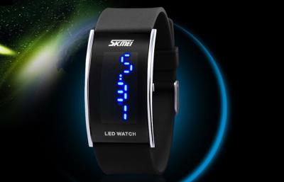 China Unisex PU Band LED Digital Wrist Watch 3 ATM Water Resistant for sale