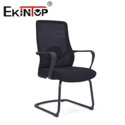 Chine Siège ergonomique noir de maille de chaise d'Ekintop, mi chaise tournante de bureau de dos de maille à vendre