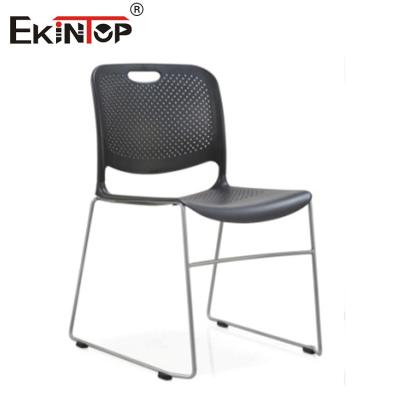 China Metalen frame Plastic Stacking Office Chair Bezoeker Training Staff Gaststafel Te koop