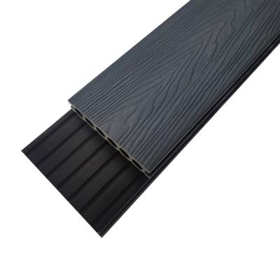 China Embossed Waterproof Garden Decoration Co Extrusion WPC Decking Floor Slip Resistance for sale