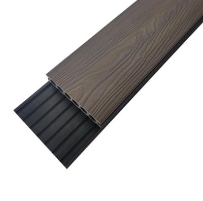 China Rosewood Color WPC Co Extrusion Decking Highly Fire Resistance for sale