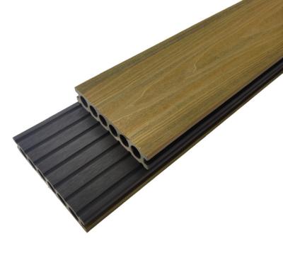 China Co Extruded Anti Slip Wood Plastic Composite Decking Fire Resistance for sale