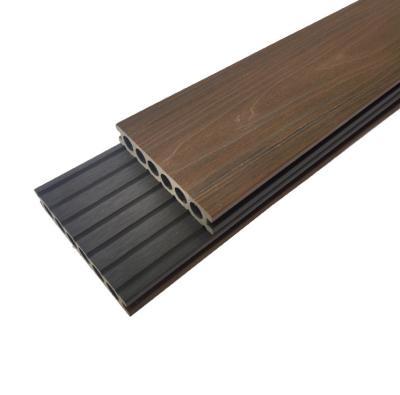 China Waterproof Anti Slip Co Extruded WPC Decking Boards Anti Fungus for sale