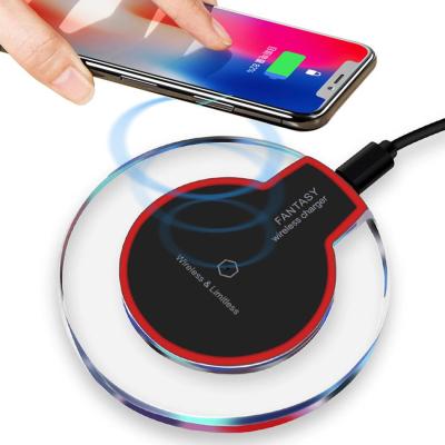 China 2021 New 5v Qi Fast Fast Charging Wireless Charger Power Bank Universal Mobile Phone Charger For Iphone for sale