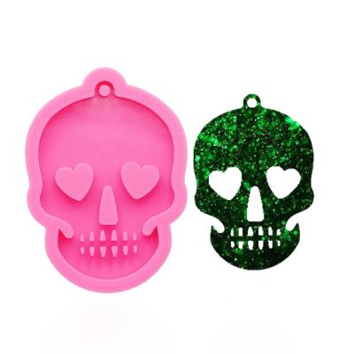 China Viable Ghost Head Skull Silicone Keychains Mold Clay DIY Key Chain Pendant Jewelry Making Skull Epoxy Resin Mold Kit for sale