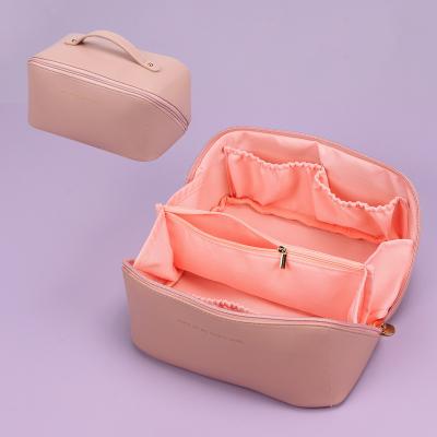 China Fashion Travel Toiletry Bag Organizer Hygiene Kit Accessories Bathroom Makeup Cosmetic Bag for Men and Woman for sale