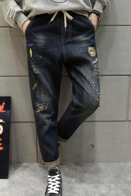 China Mens Relaxed Fit Tapered Straight Leg Jeans With Elastic Waist Shredded Ripped for sale