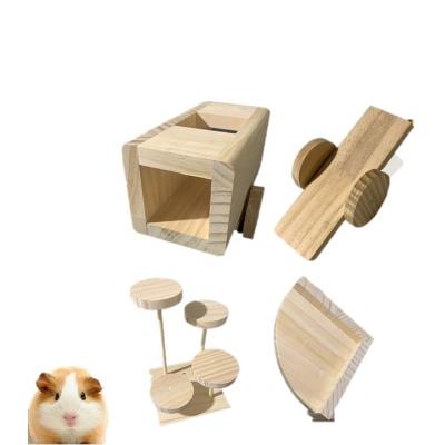 China Small Viable Wholesale Pet Goods Interactive Toys For Hamster Parrot Rabbit Guinea Pig for sale