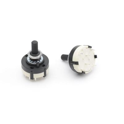 China 26mm 18 Position Double Pole Plastic Knurled Shaft Enclosed Horizontal Rotary Switch RS261-H-Y 6 for sale