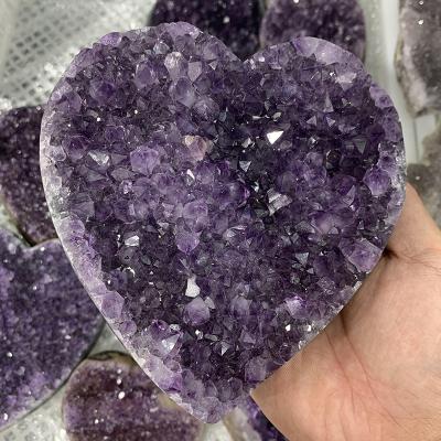 China China Wholesale Natural Purple Color Amethyst Geode Cluster Hearts Love Shape Crystal Craft For Decoration for sale