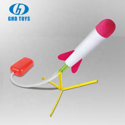 China Outdoor Jumping Outdoor Sports Model Toy Playset Playset Foam Launcher Rocket Toy for sale