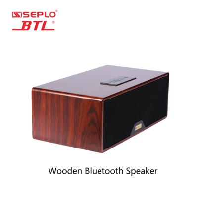 China 2018 New Style Wooden Radio Classic Design Audio Wireless BT Speaker With Stereo Sound for sale