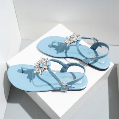 China Fashion Trend Women Toe Clip Plus Size Tasteful Flat Casual Rhinestone Buckle Women Flat Sandals Preppy Sandals for sale