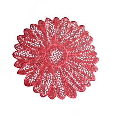 China PVC Round Glitter Place Mat Gold Silver Place Mat Sustainable Red Dining Table Mat for sale