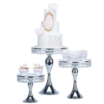 China Viable Silver Gold Luxury Round Cake Stand Set Metal Glass Wedding Decoration Cupcake Stand Hanging Rod Crystals Beads Row for sale