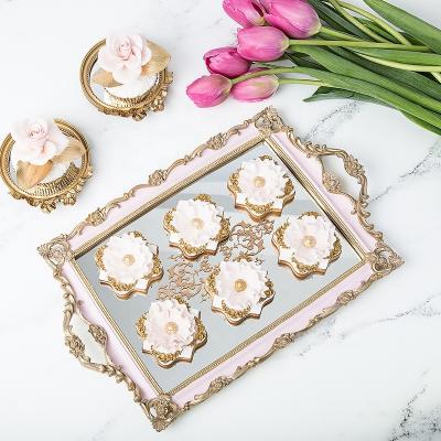 China Gold Luxury Hotel Decorative Serving Mirror Glass Storage Tray Luxury Resin Jewelry Wedding Cosmetic Tray With Handles Coffee Table for sale