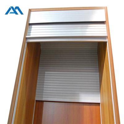 Chine Modern Slat Kitchen Cabinet Roller Shutter Aluminum Office Furniture PVC Slat Door PVC à vendre