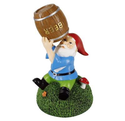 China Outdoor Europe Resin Beer Garden Gnome Statue for sale