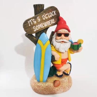 China Europe Gnome Garden Statue Yard Art Resin Decorations Outdoor Garden for sale