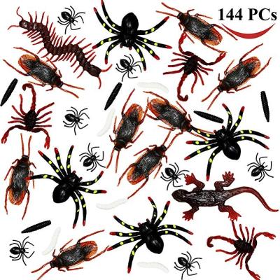 China Carnival 144pcs Halloween Party Plastic Cockroaches Spider Scorpions Toys and Bat for Halloween Gifts and Decoration for sale