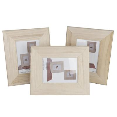 China China Wooden Supplier Classic Desktop Natural Wooden Picture Photo Frames for sale