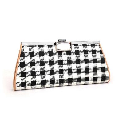 China Waterproof Box Clutch Bag Hand Purse Ladies Hand Pursen Grid Pattern for sale