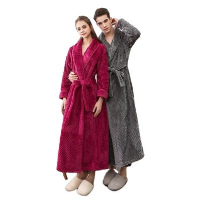 China Manufacturer Western Fluffy Black Plush Fleece Breathable Mens Weight Bathrobe for sale