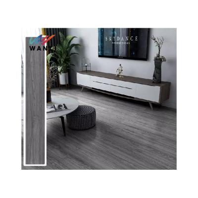 Cina Waterproof;affordable;easy installation good quality 8mm waterproof tiles for laminating raised floors wooden laminate flooring vinyl in vendita