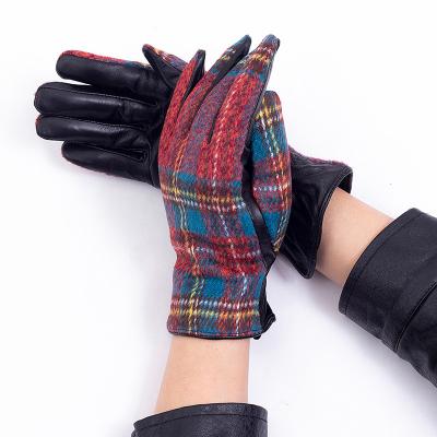 China Lady Comfortable Plaid Fashion Winter Touch Screen Leather Gloves for sale