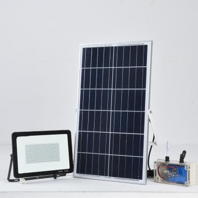 China Super Bright Tempered Glass High Efficiency IP66 60W 100W 200W Solar Panel Waterproof Outdoor Led Flood Lights for sale