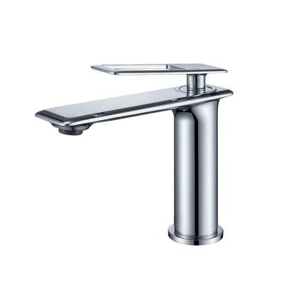 China Metered Faucets Fast Delivery Chrome Water Taps Bathroom Basin Faucet Single Handle Brass Faucet For Bathroom for sale