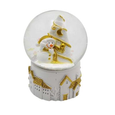 China North America Santa Claus Polyresin Snowglobe Decoration Christmas Snowman Figurines Kids for sale