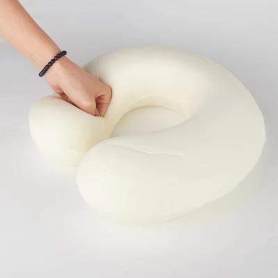 Cina Memory Foam U Shape cuscino da viaggio comodo e morbido per il collo supporto cuscino da viaggio ergonomico in vendita