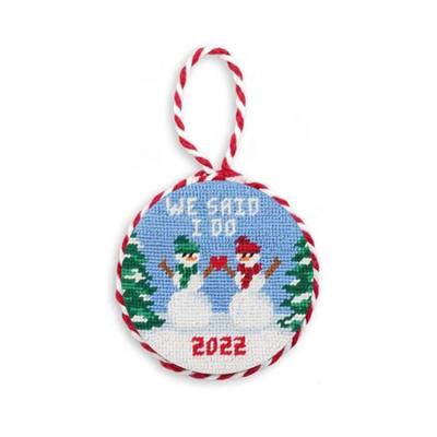 China Decoration Personalized We Said I Do 2022 Snowmen Needlepoint Christmas Ball Ornament for sale